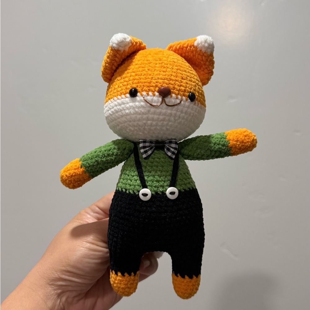 🧶Handmade crocheted Mr. Fox keychain
